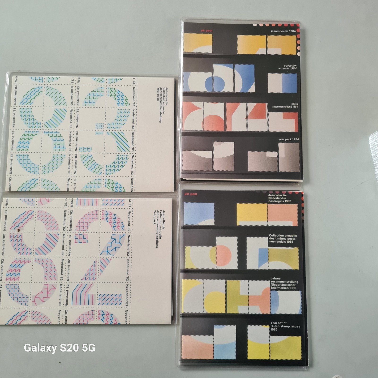 4 Jaarcollecties Postzegels 1982, 1983, 1984, 1985, Postzegels en Munten, Ophalen of Verzenden, Na 1940, Postfris