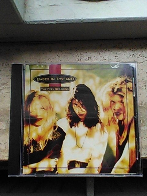 Babes In Toyland - The peel sessions, Ophalen, Zo goed als nieuw