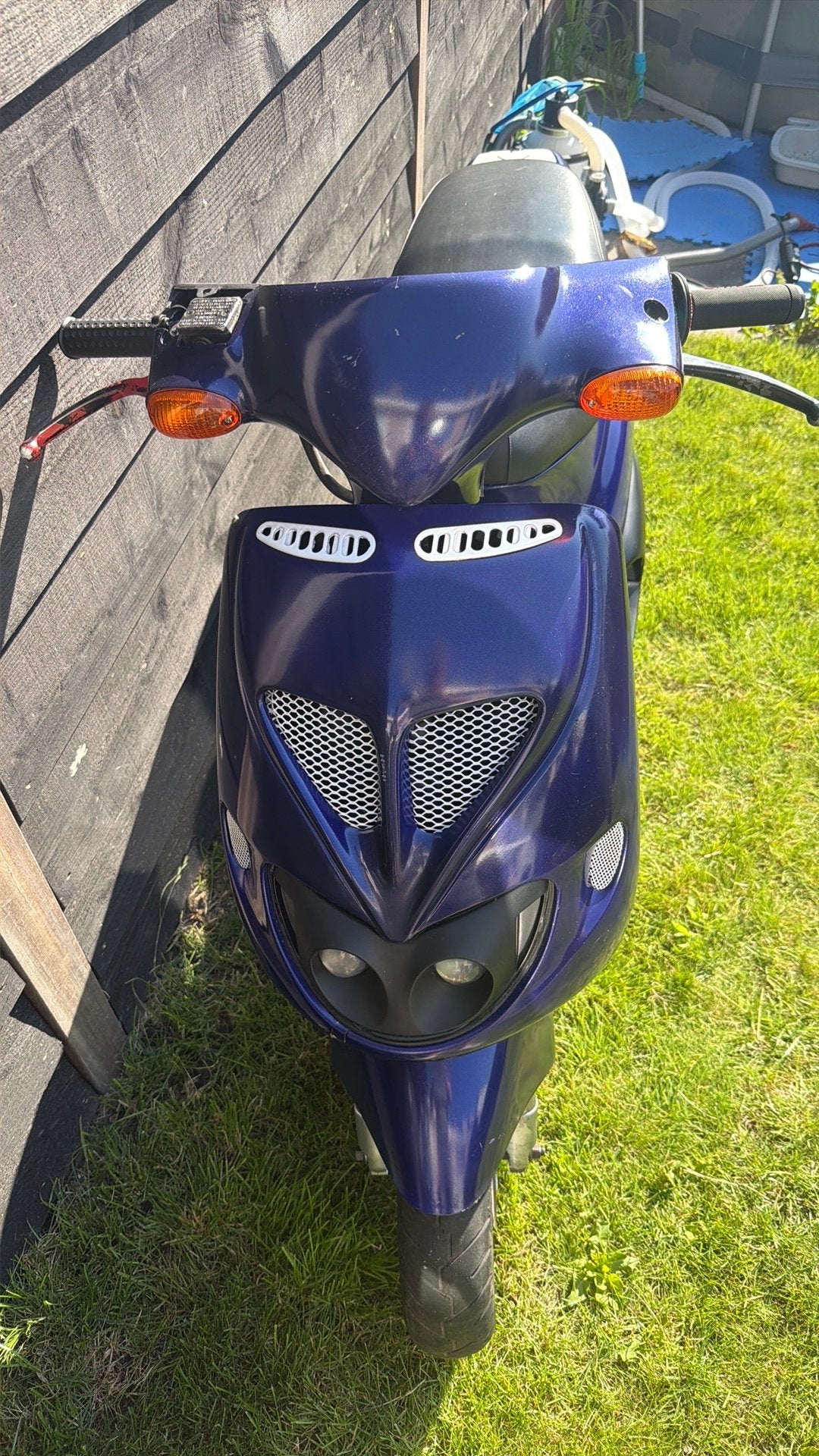 Zip type 3 (SP98 look) op NEDERLANDS A1, Fietsen en Brommers, Scooters | Piaggio, Gebruikt, Zip, Tweetakt, Ophalen