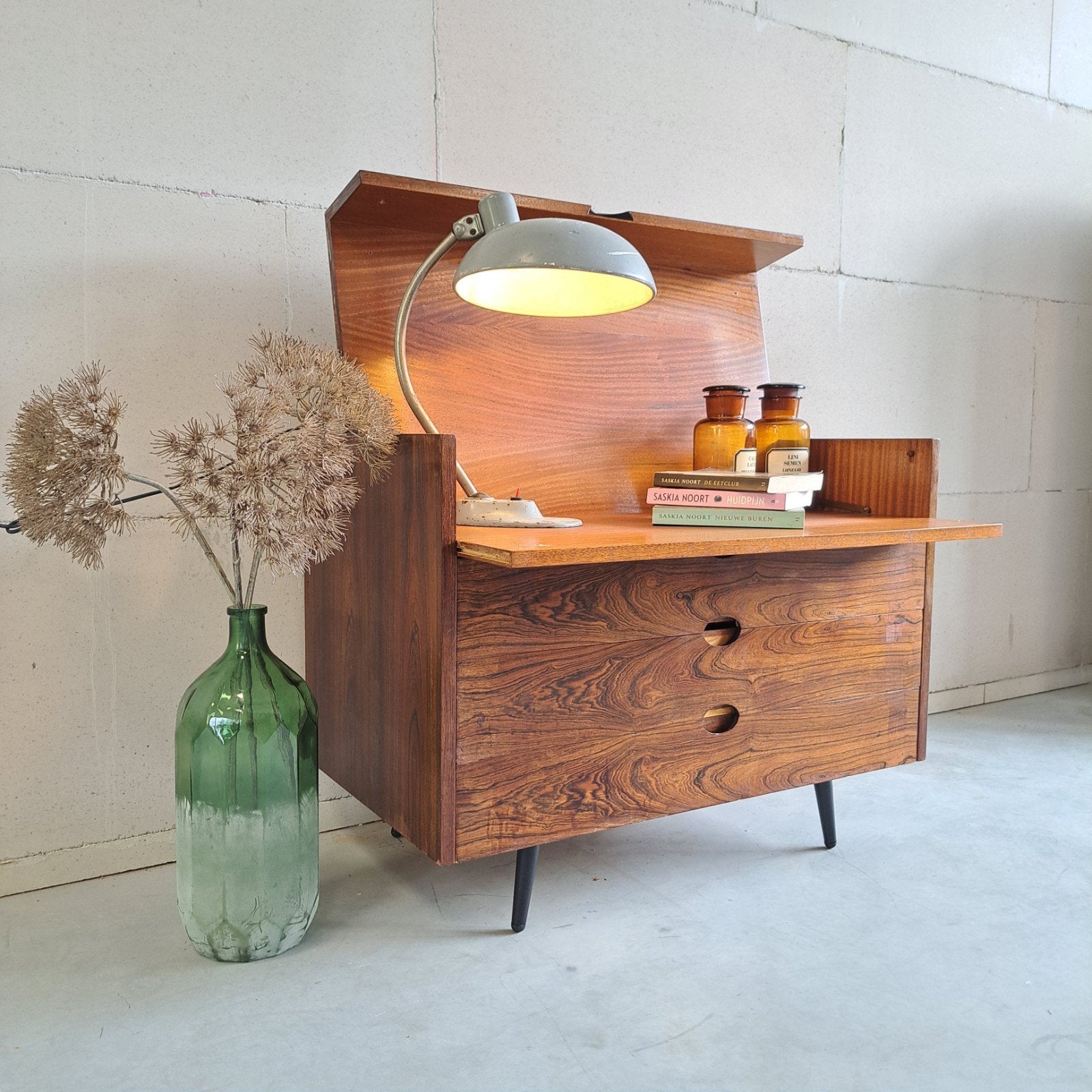 ❤️Vintage Dressoir Joseph André Motte, Jaren'60., Ophalen of Verzenden, Gebruikt, 25 tot 50 cm