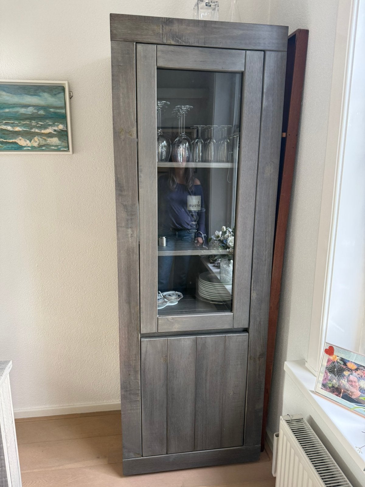 Stijlvolle vitrinekast 68x200x45 cm - Grijs hout, Ophalen, Gebruikt, 200 cm of meer, 50 tot 100 cm