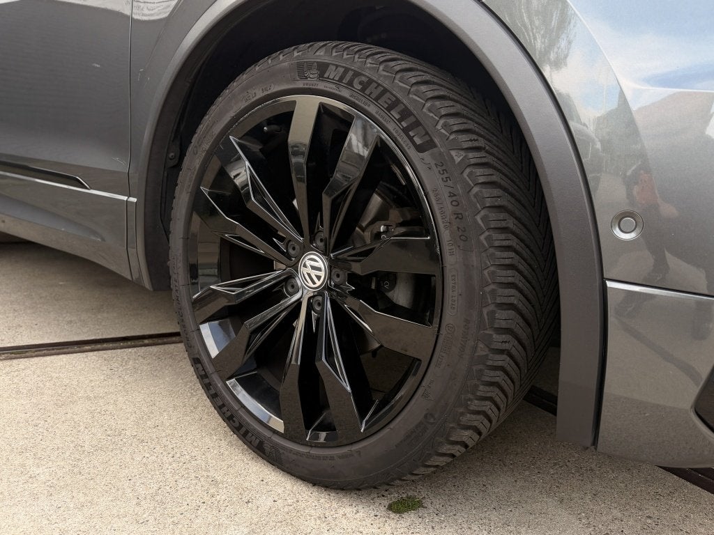 Volkswagen Tiguan 1.5 TSI R-line Panorama ACC! Inruil mogeli, Auto's, Dealer onderhouden, Euro 6, 4 cilinders, 150 pk