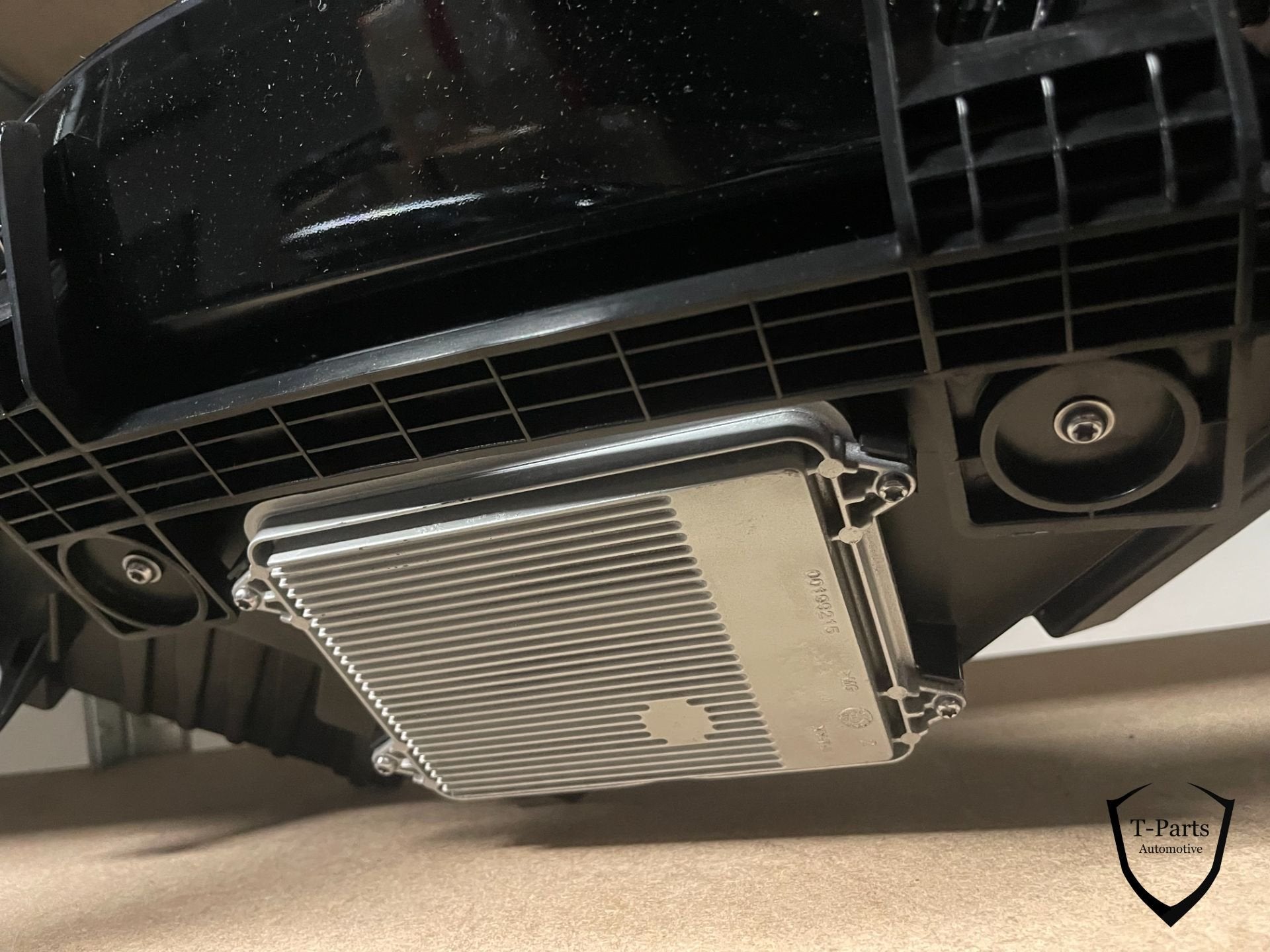 Foto 3 van tesla model X koplamp links nieuw lamp