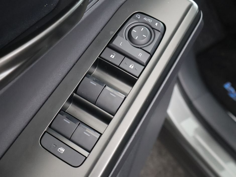 Toyota Bz4x Dynamic 73 kWh | Navigatie | PDC | ACC | Stoel e, 12 maanden, Leder en Stof, Automatische klimaatregeling, SUV of Terreinwagen