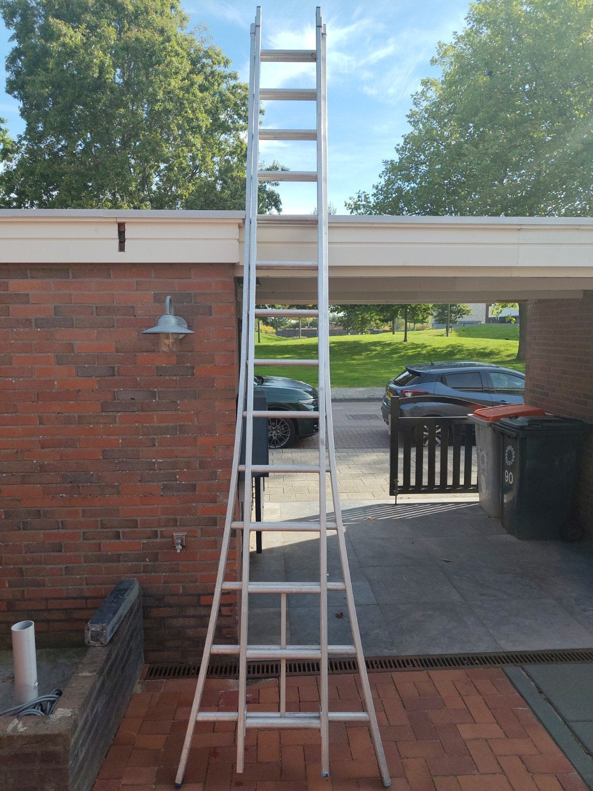 Stevige aluminium ladder - 4 meter of meer, Ophalen, Gebruikt, Ladder, 4 meter of meer