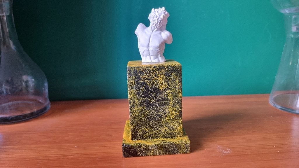 Laocoon buste op gemarmerde voet, Verzamelen, Beelden en Beeldjes, Ophalen of Verzenden, Zo goed als nieuw, Mens