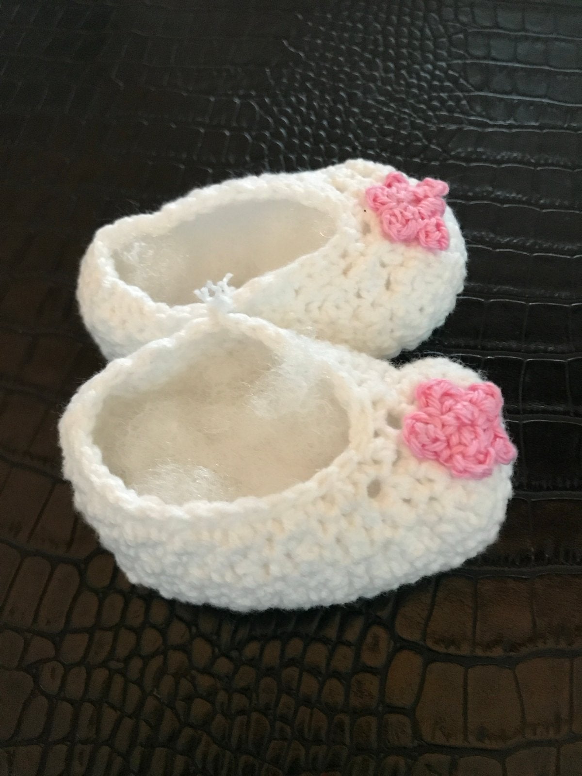Gehaakte baby slofjes - ideaal kraamcadeau, Ophalen of Verzenden, Nieuw, Jongetje of Meisje, Slofjes