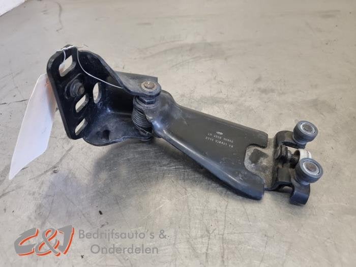 Schuifdeurrol links van een Ford Tourneo Connect, Gebruikt, -, -, Ophalen of Verzenden
