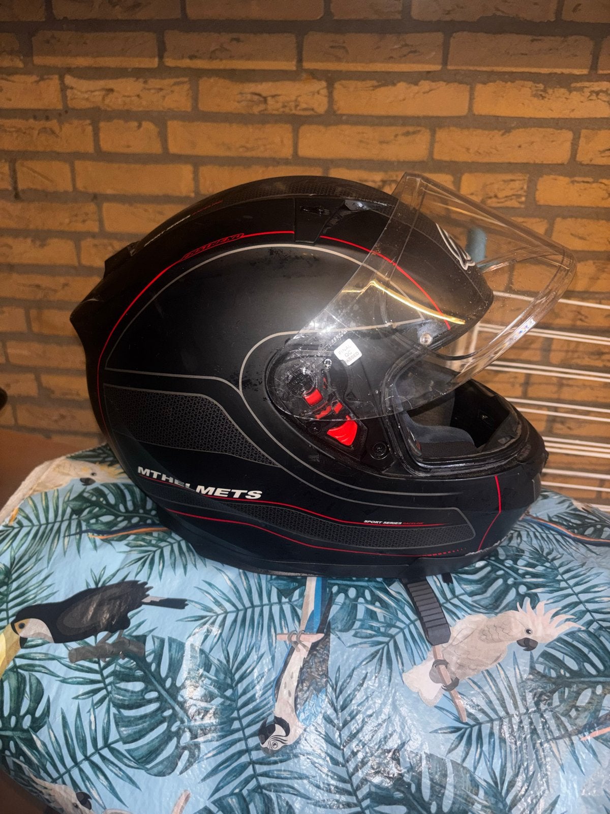 Scooterhelm MT Helmets - Nauwelijks gebruikt, nette staat, Ophalen of Verzenden, Zo goed als nieuw