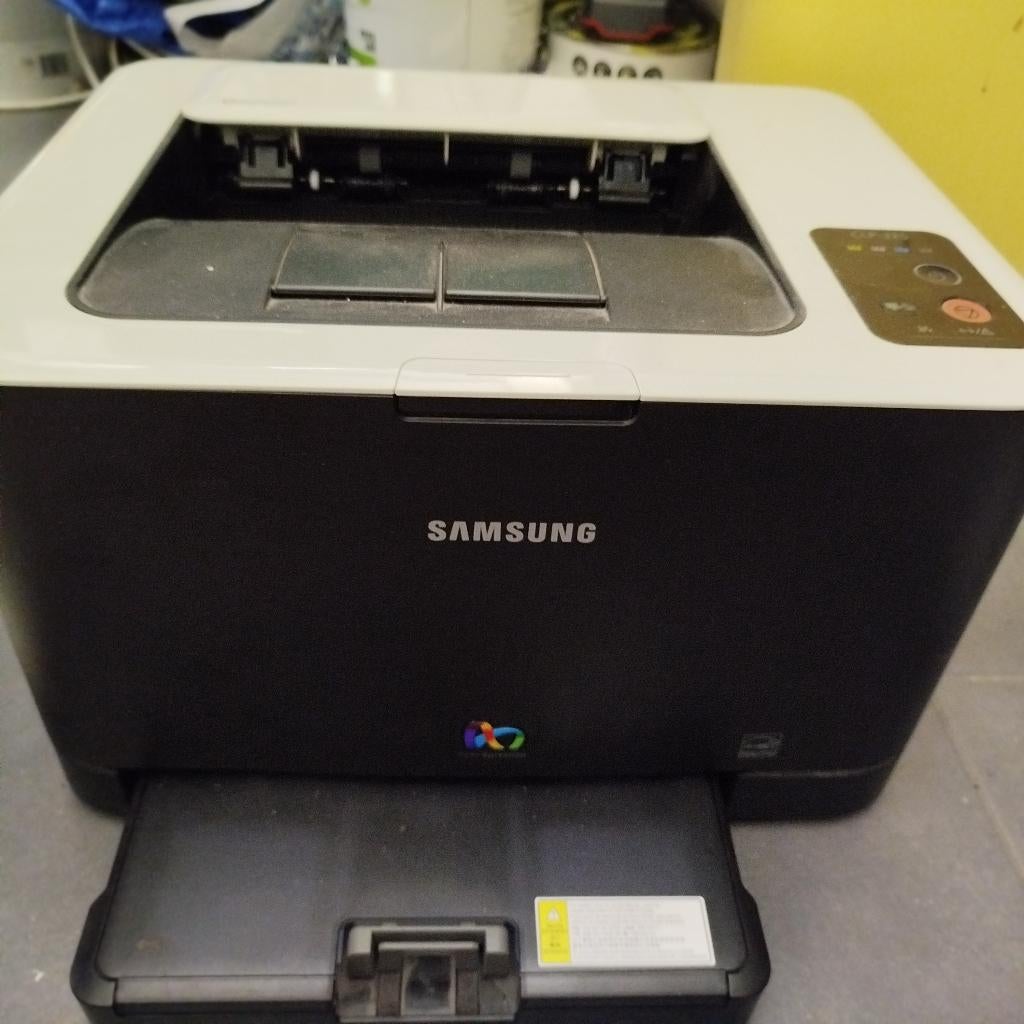 Samsung clp-325 printer met nieuwe toner en mankement, Computers en Software, Printers, Ophalen, Gebruikt, Kleur printen, Printer