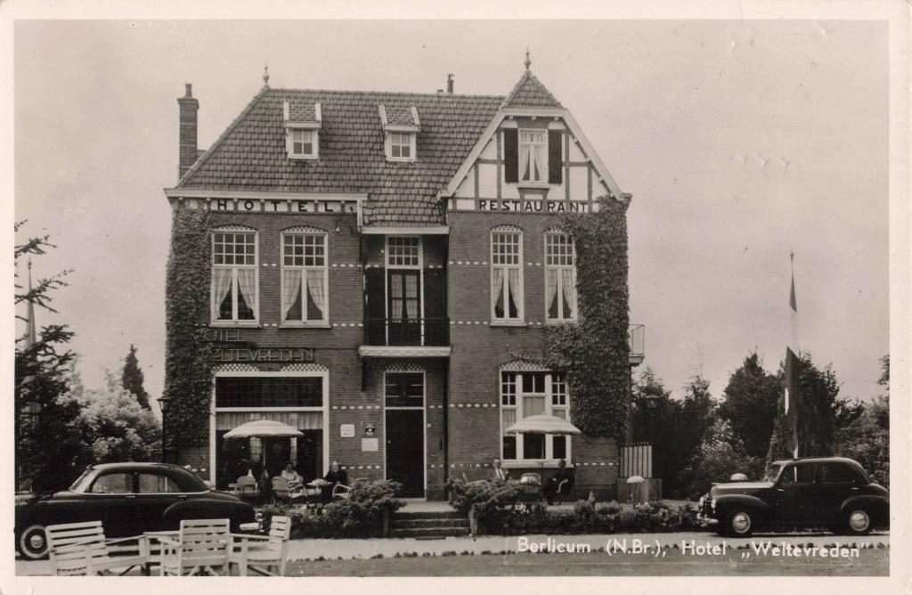 Berlicum Hotel Weltevreden auto B3270, Verzamelen, Ansichtkaarten | Nederland, Ophalen, 1940 tot 1960, Ongelopen, Noord-Brabant