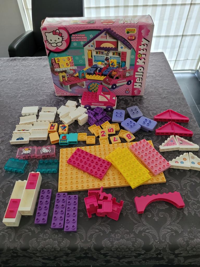 Unico Plus Hello Kitty Speelset in originele doos, Kinderen en Baby's, Speelgoed | Duplo en Lego, Ophalen of Verzenden, Gebruikt