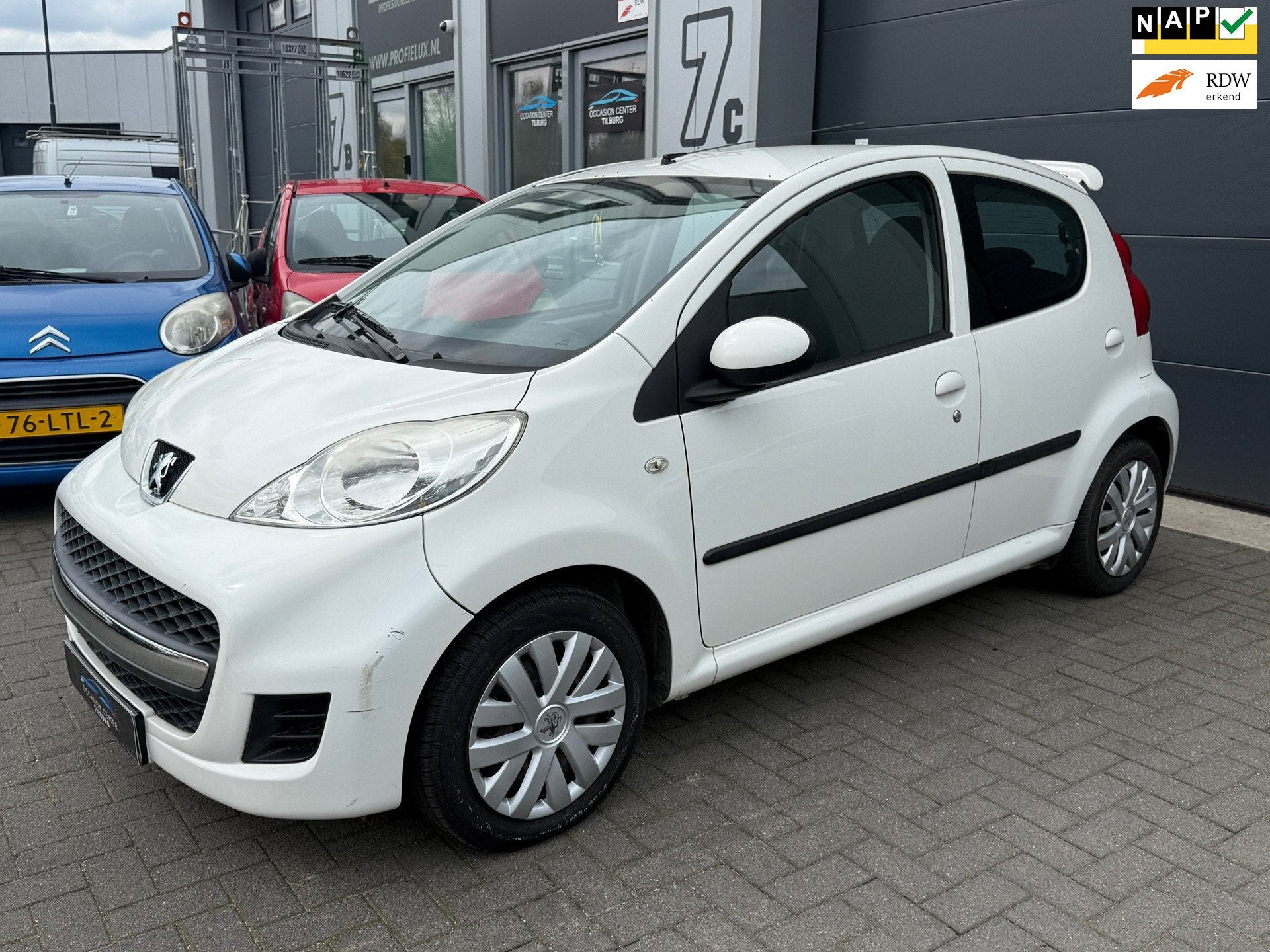 Peugeot 107 1.0 AIRCO | ELEKTR PAKKET | APK 01-27 | NAP |, Voorwielaandrijving, Euro 5, Stof, Gebruikt