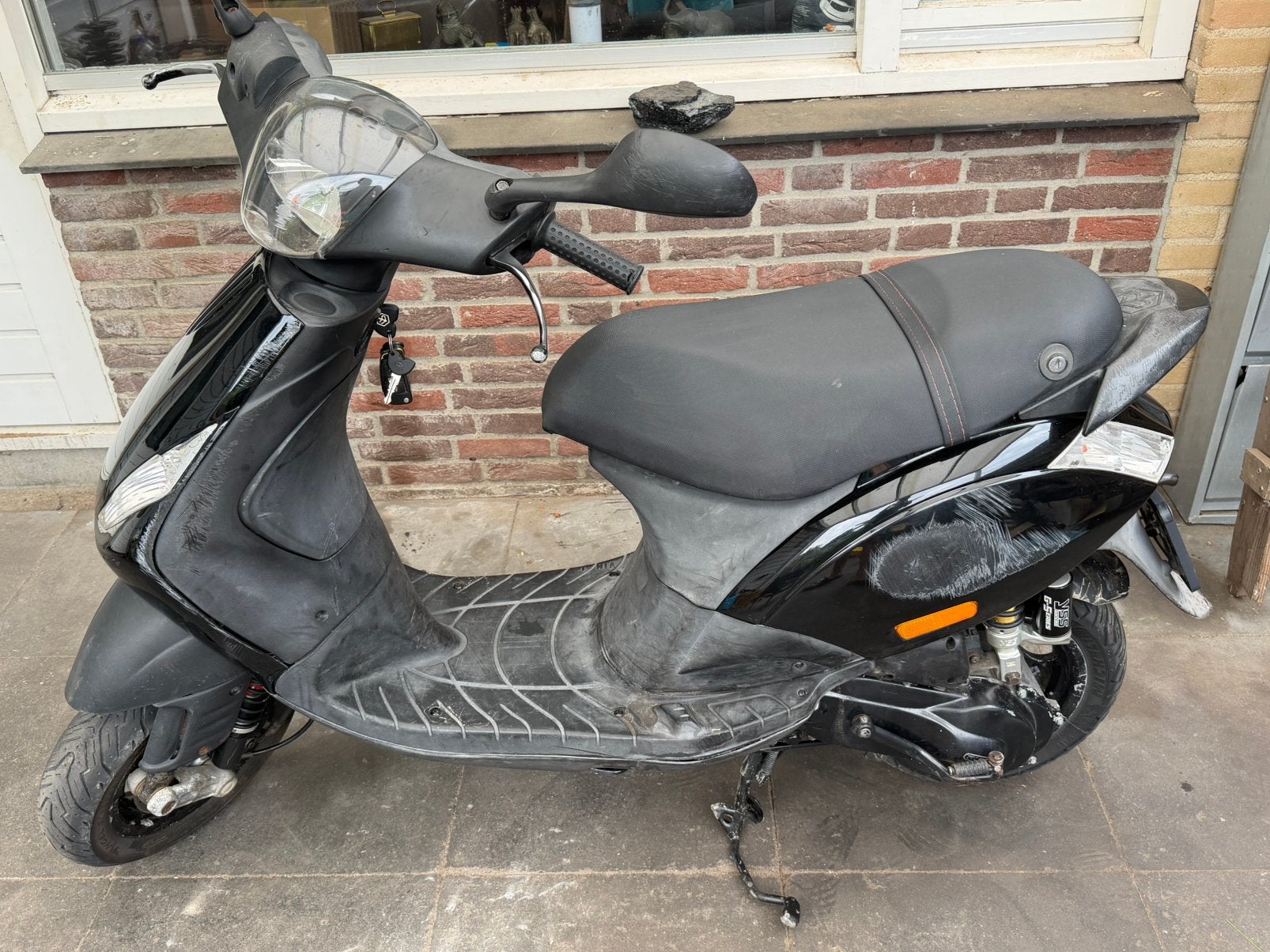 Zip 2 takt brom 2002 met wok, Ophalen, Tweetakt, Gebruikt, Maximaal 45 km/u