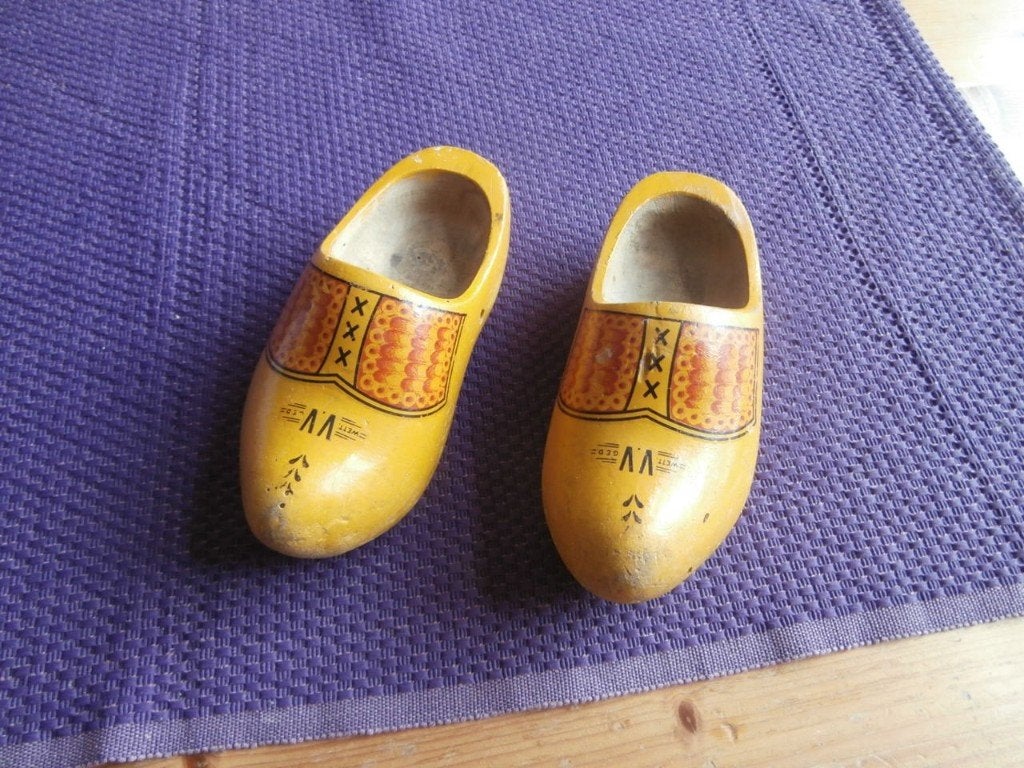 oude klompen kinder klomp geel houten schoenen kind retro, Ophalen of Verzenden, Gebruikt, Jongen of Meisje, Overige typen