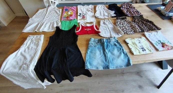 Kledingpakket rokjes jurken shirt jeans maat 134/140, Ophalen of Verzenden, Meisje
