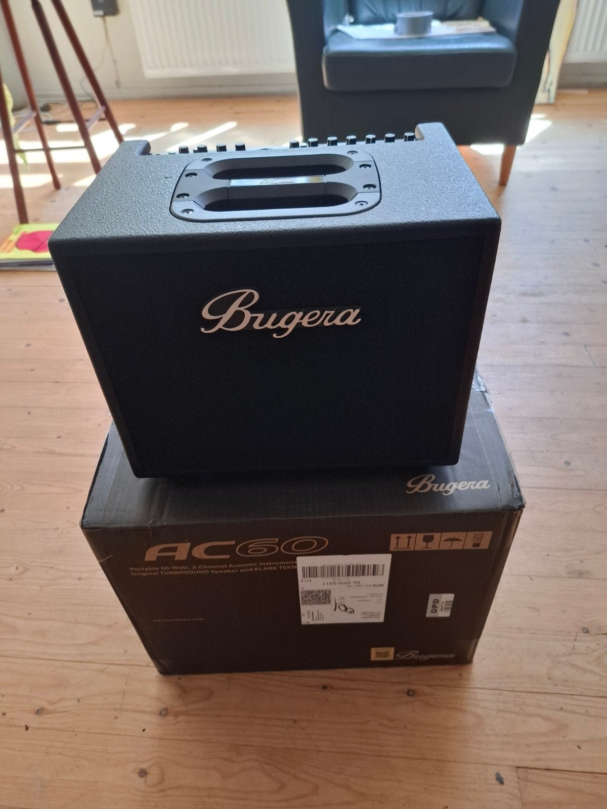 Acoustic gitaar versterker Bugera AC 60 nieuw 150 euro, Ophalen of Verzenden, Nieuw, 50 tot 100 watt