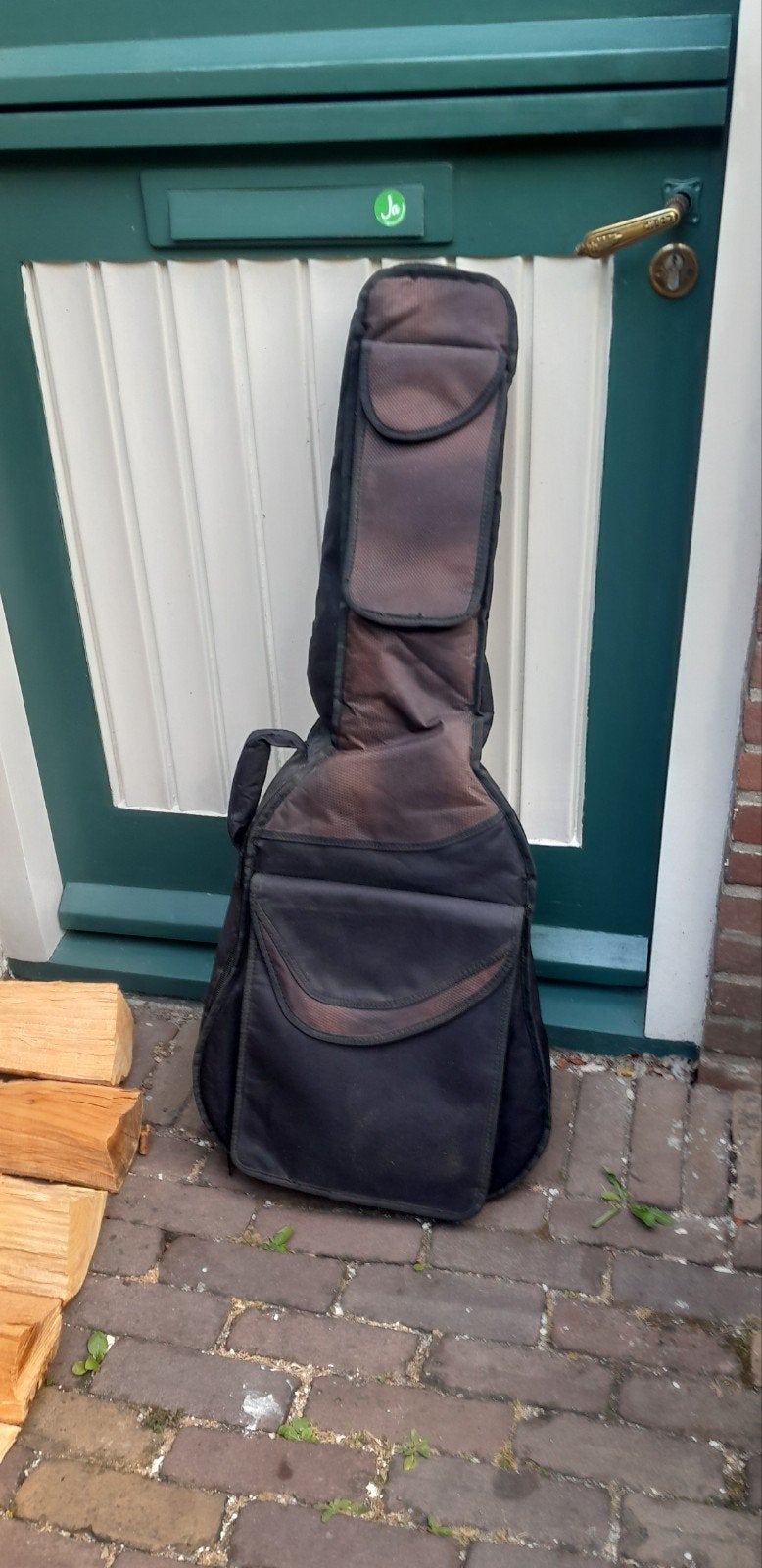 stevige gitaarhoes met schouderriem, Ophalen, Zo goed als nieuw, Akoestische gitaar