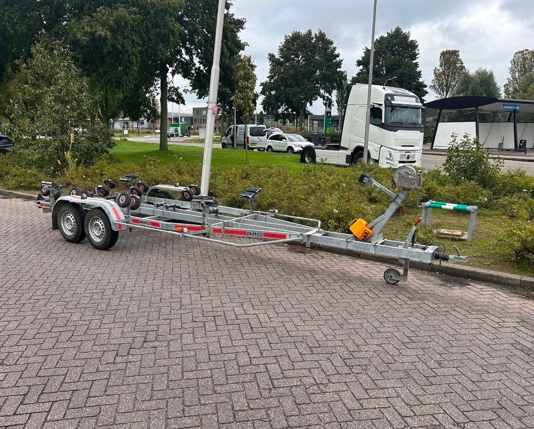 Damco tandemas kanteltrailer met 2x 1350KG assen!!!, Watersport en Boten, Ophalen, 1500 tot 3000 kg, 6 tot 9 meter, Overige typen
