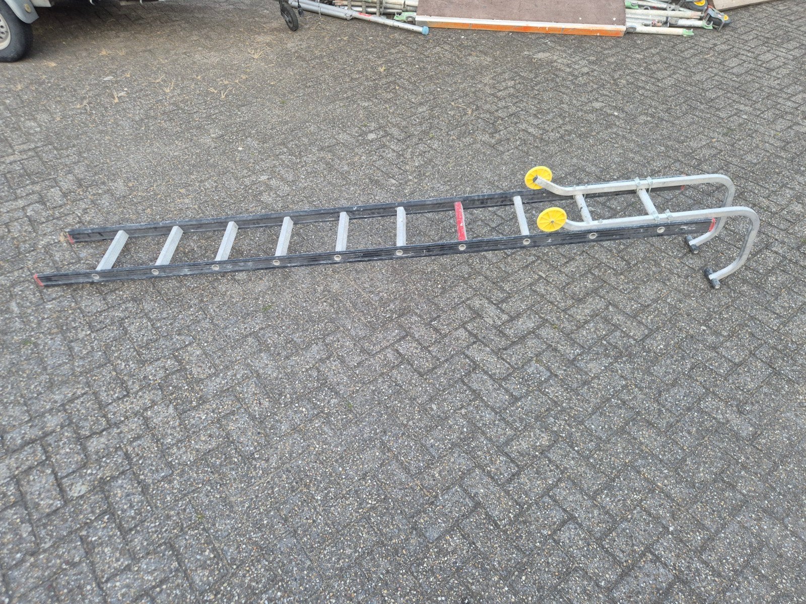 altrex ladder met nokhaken, Ophalen, Gebruikt, Ladder, 2 tot 4 meter