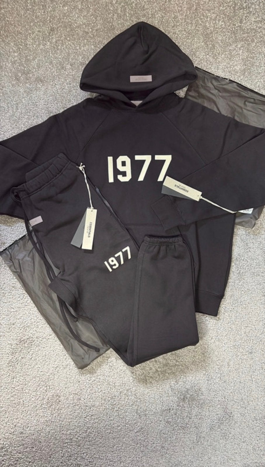 1977 Essentials trainingspak iron, Kleding | Heren, Ophalen, Nieuw, Maat 48/50 (M)