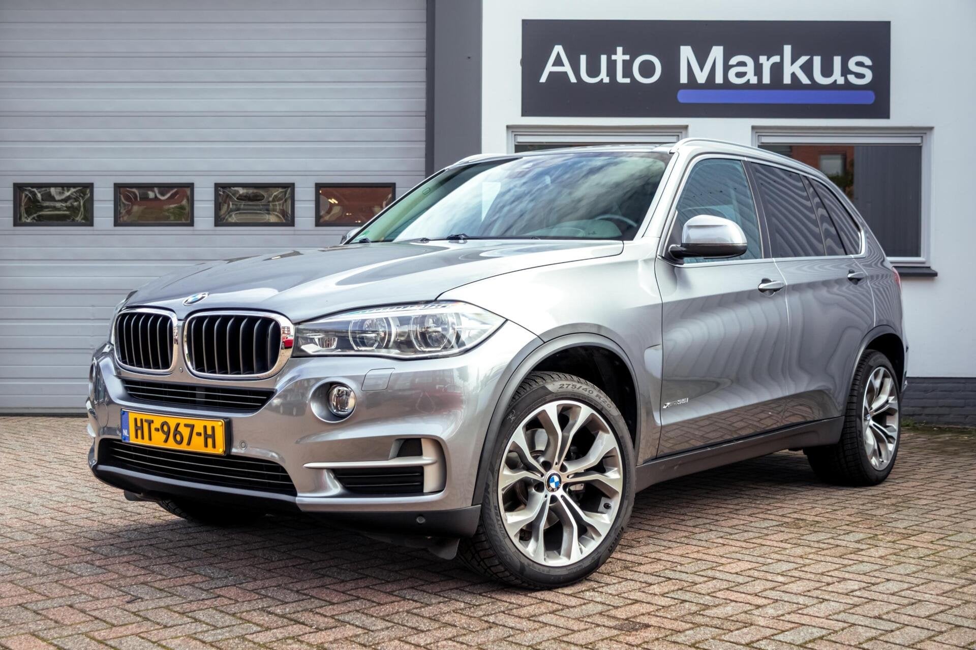 BMW X5 xDrive35i High Executive|HUD|H&K|Night Vision|SoftClo, Auto's, 2005 kg, Bedrijf, Vierwielaandrijving, 129 €/maand