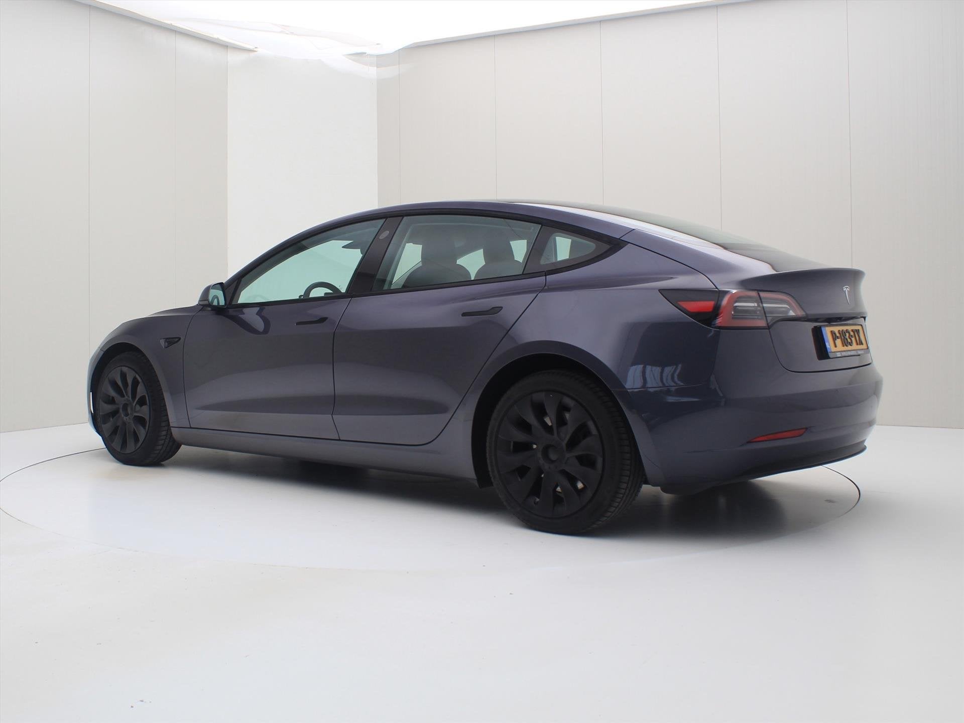 Tesla Model 3 Long-Range AWD 351pk 75 kWh FACELIFT [ AMD RYZ, Auto's, Automaat, Gebruikt, Zwart, Origineel Nederlands