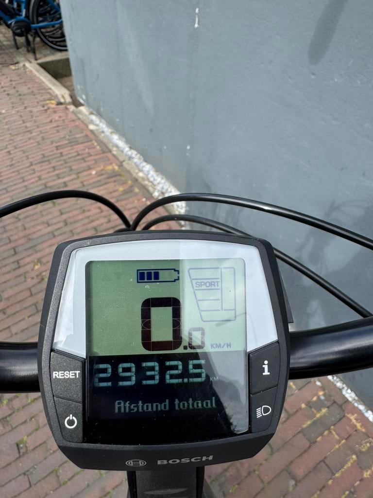 Gazelle Orange C7+ D61cm 400W 2932KM Garantie, Ophalen, Zo goed als nieuw, 59 cm of meer, 50 km per accu of meer