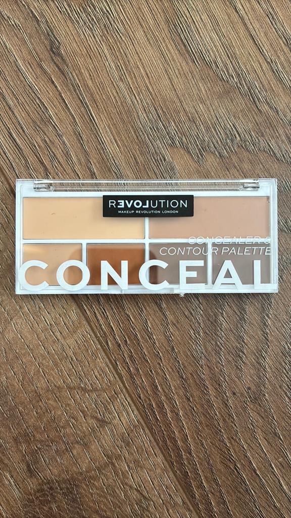 Concealer, Sieraden, Tassen en Uiterlijk, Uiterlijk | Cosmetica en Make-up, Ophalen of Verzenden, Nieuw, Beige, Gehele gezicht