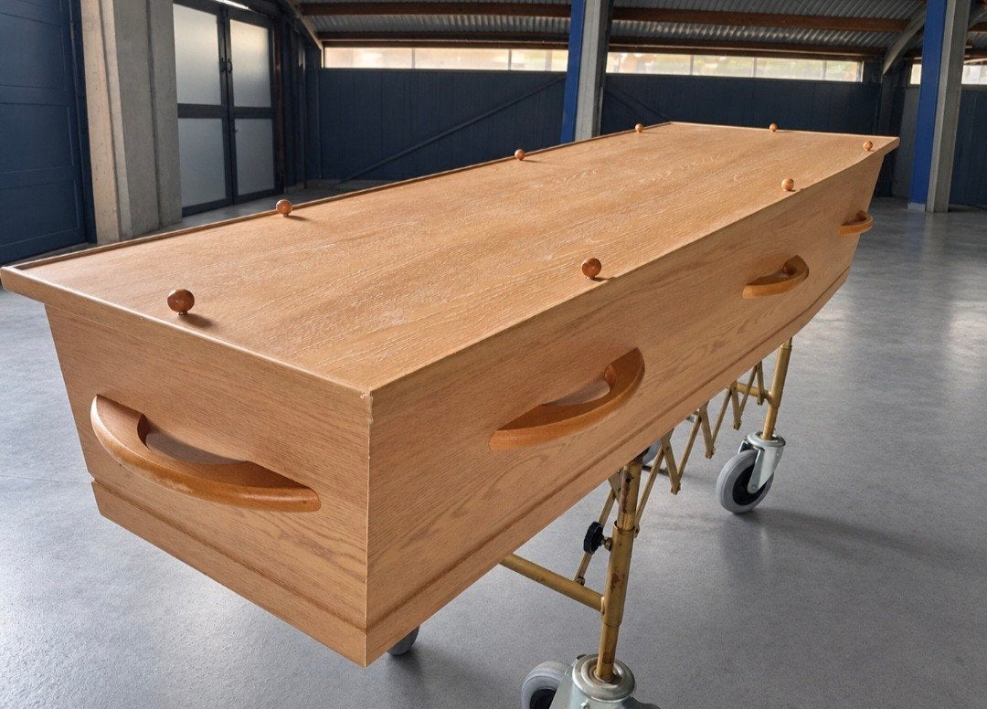 Begrafeniskist, Uitvaartkist, Lijkkist met lichte schade, Nieuw, Ophalen of Verzenden, 200 tot 250 cm, Plank