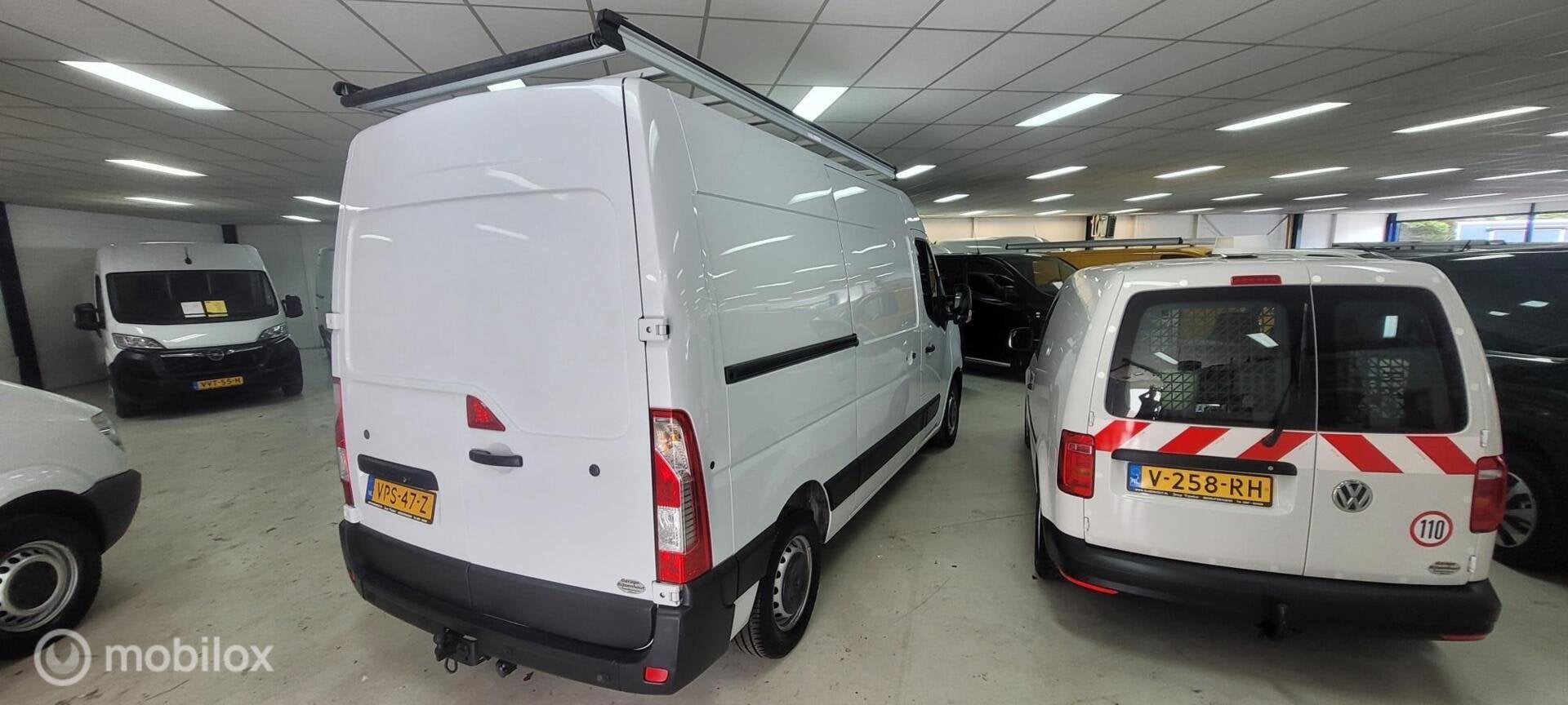 Renault Master bestel T33 2.3 dCi 150 L2H2 Energy Comfort, Auto's, 136 pk, Gebruikt, Euro 6, 4 cilinders