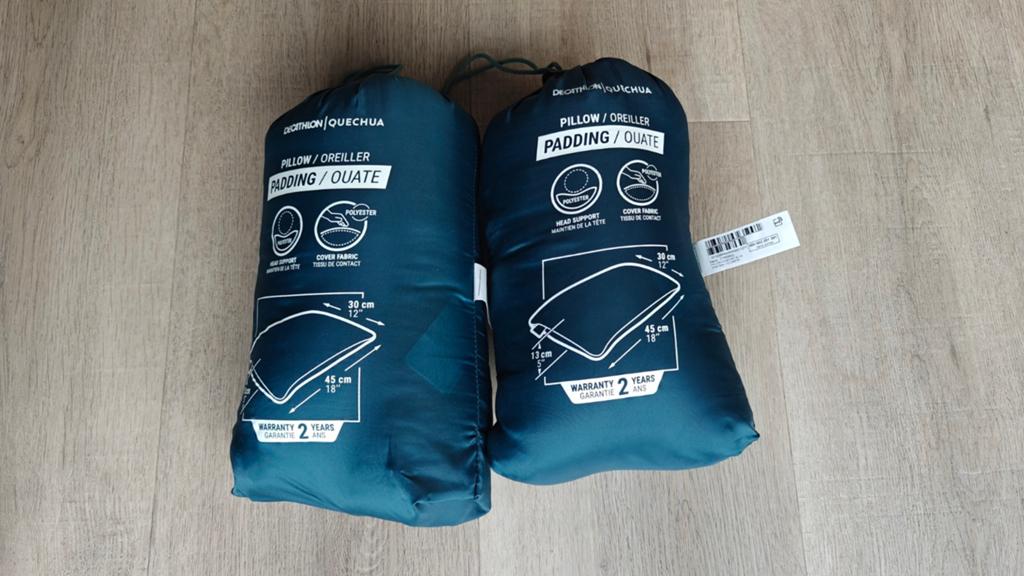 2 Quechua Kampeerkussens - Comfortabel en Compact, Ophalen of Verzenden, Zo goed als nieuw
