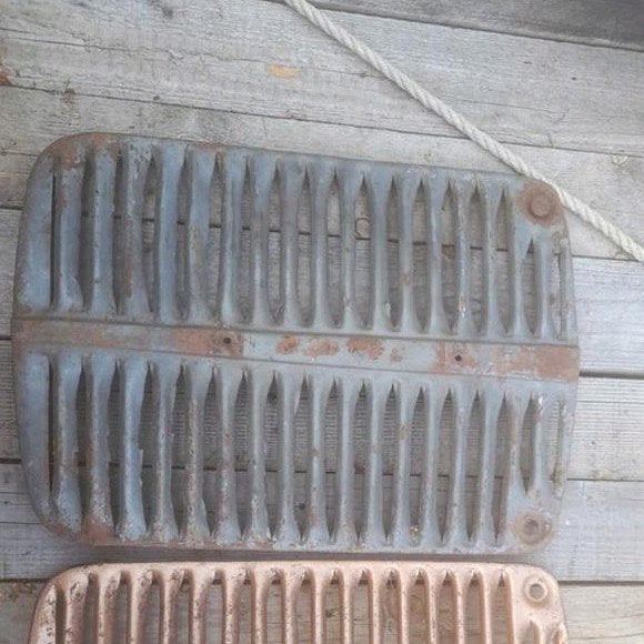 Ferguson grillen en stuurwiel, Ophalen, Voor, Spatbord