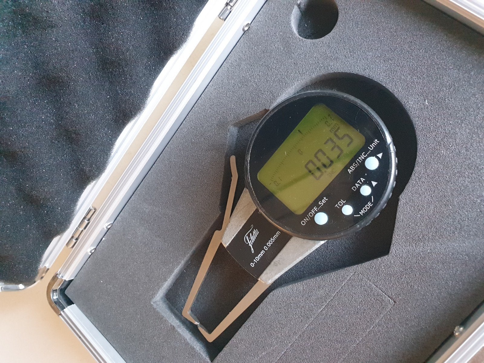 Filetta Micrometer in metalen flightcase 0-10mm, Ophalen
