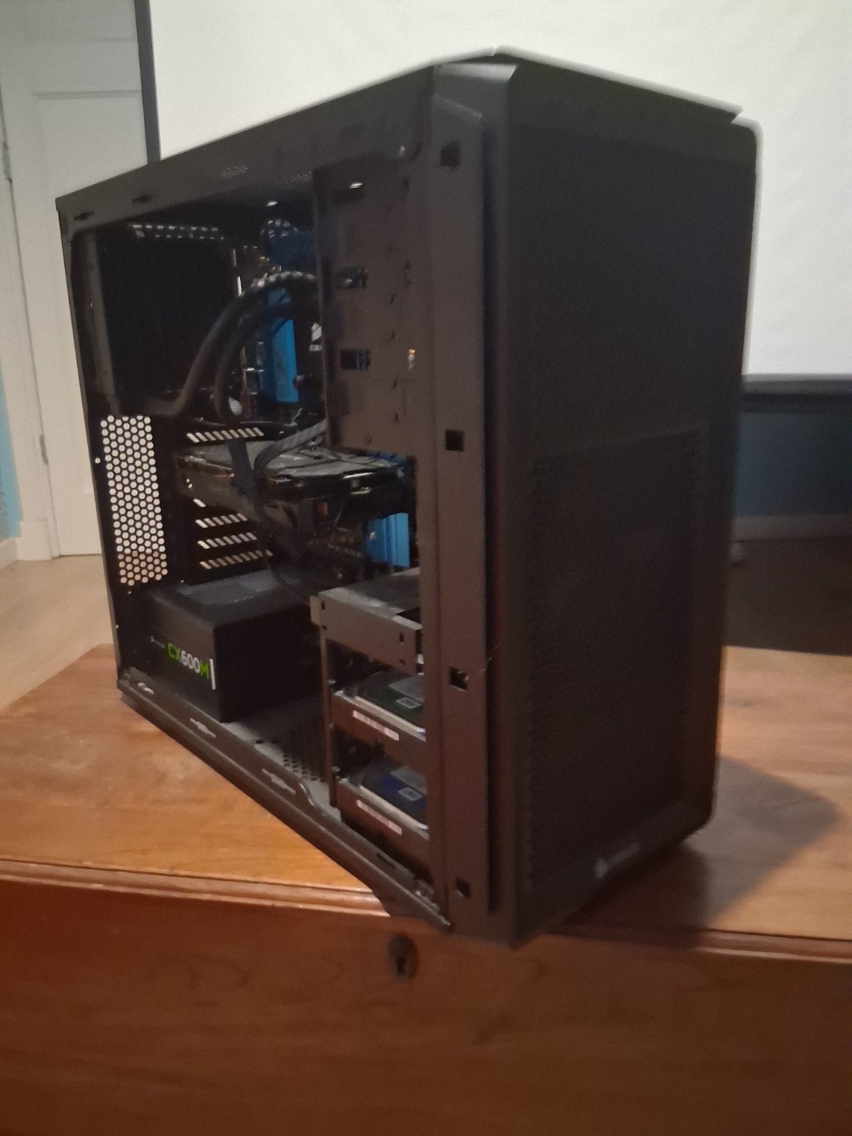 Krachtige Gaming PC - Corsair, Gigabyte, ASRock, Gebruikt, HDD, 2 TB, Gaming