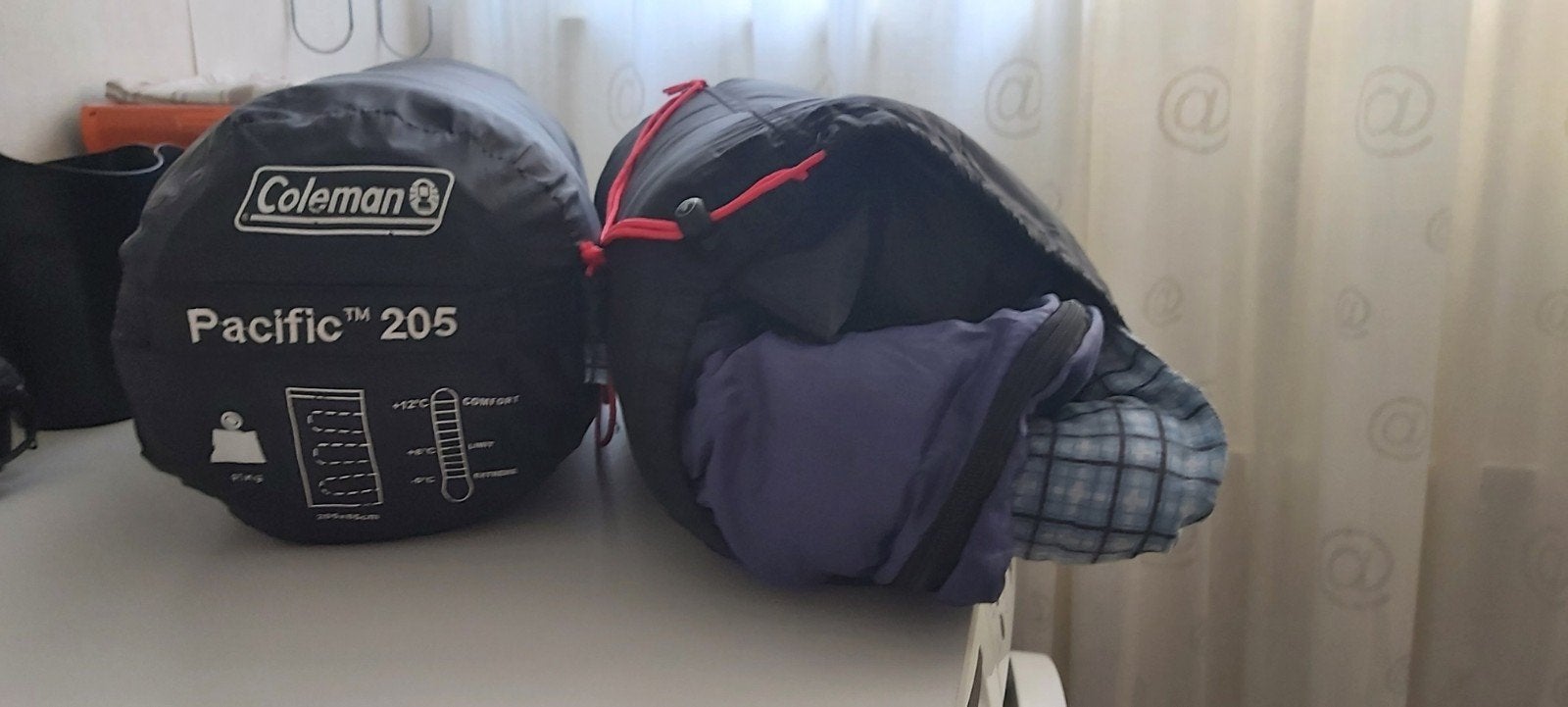 Coleman Pacific 205 Slaapzak - Donkerblauw met Ruiten, Caravans en Kamperen, Ophalen, Gebruikt
