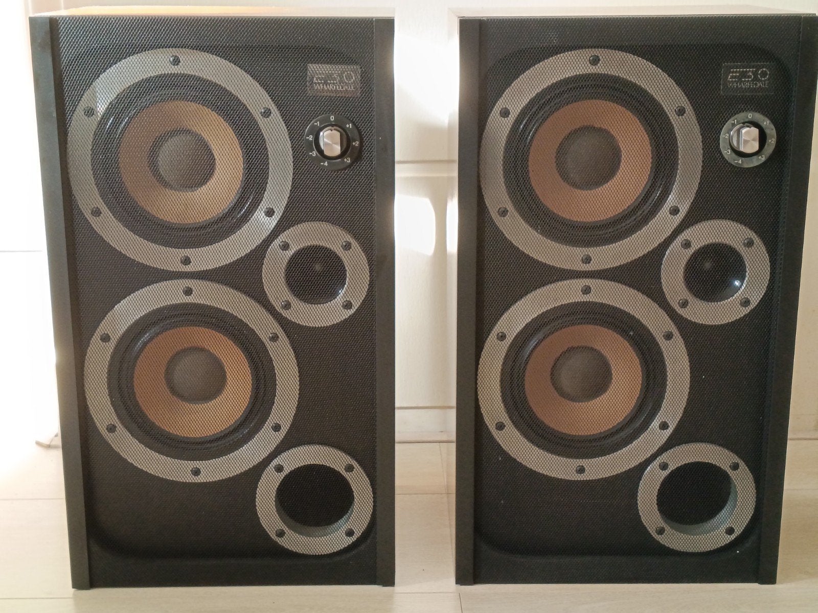 Wharfedale E30 luidsprekers, Audio, Tv en Foto, Luidsprekers, Ophalen, Stereo speakers, Wharfedale, Zo goed als nieuw