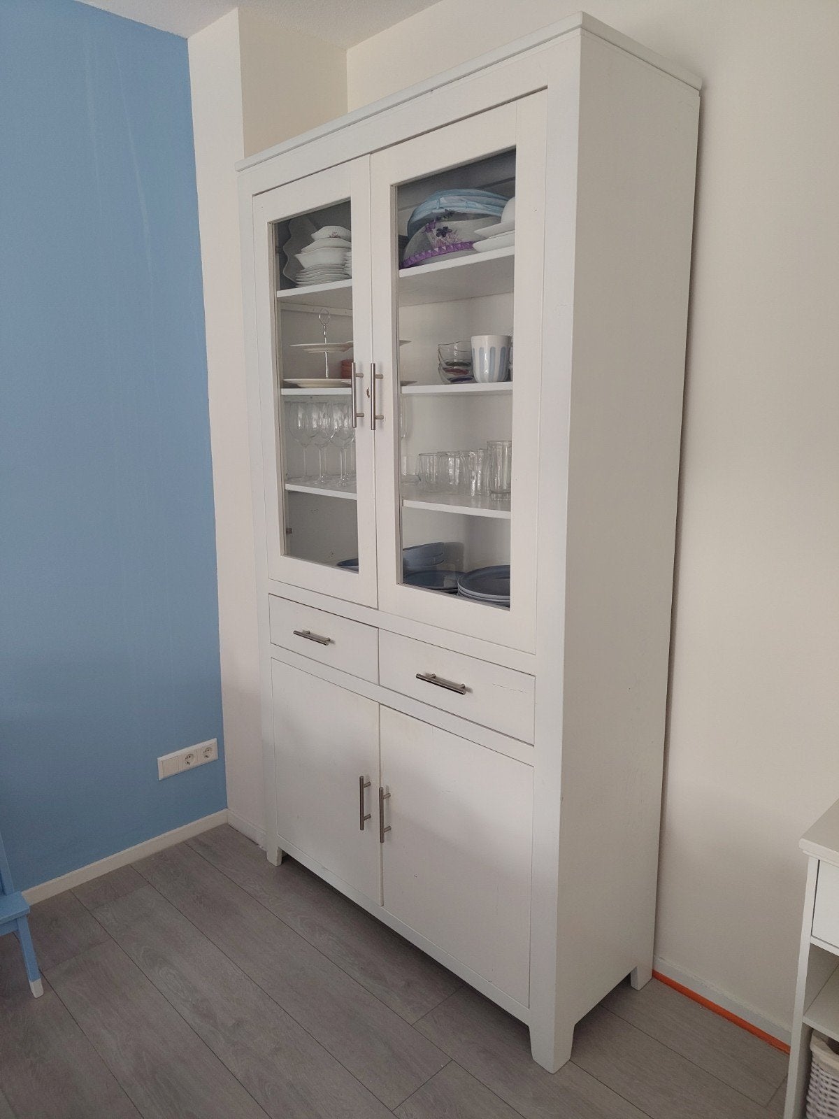 Witte vitrine/buffetkast massief hout timmerman werk, Ophalen, Gebruikt, Met deur(en), Glas