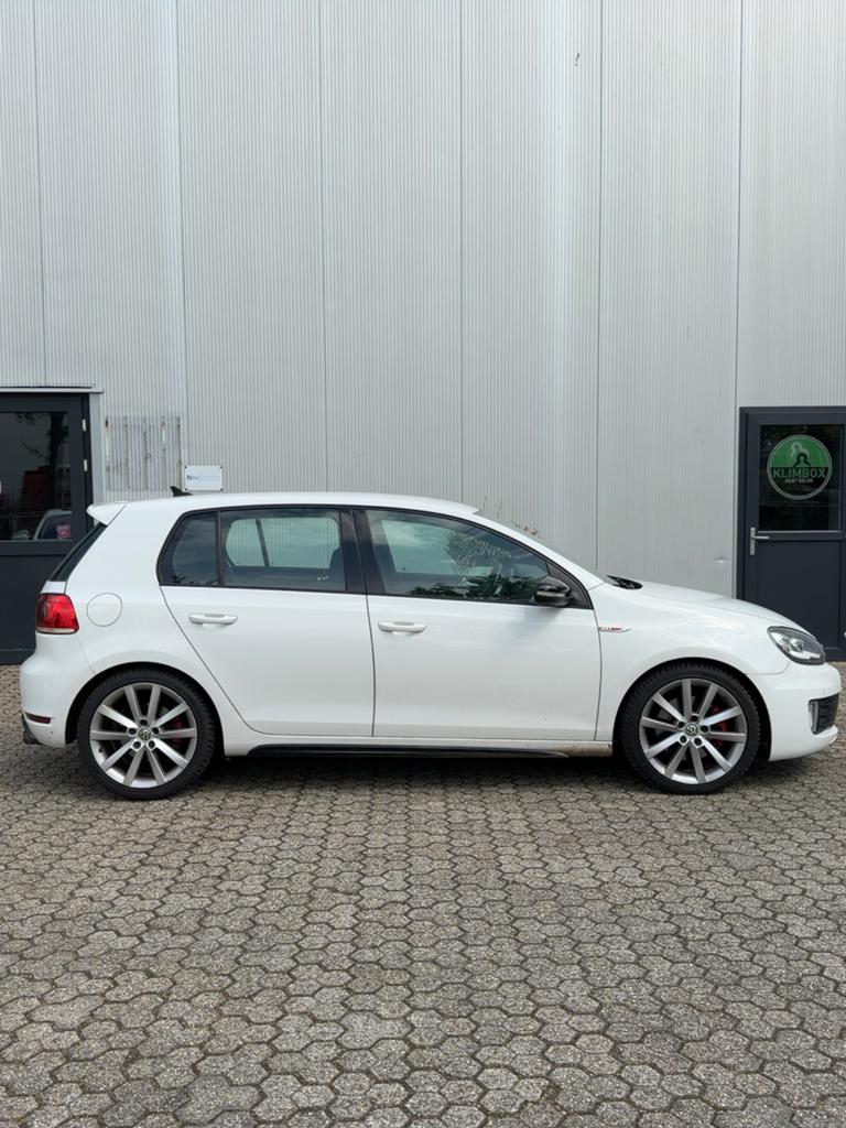 VW Golf VI GTI ABT | 2010 | APK 11-26 | Nw 19" Banden | DCC, Voorwielaandrijving, Stof, 4 cilinders, 1984 cc