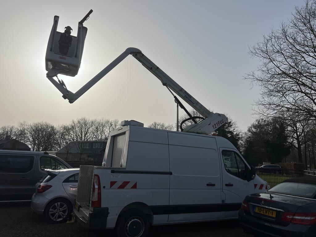 Renault MASTER MOD FE Hoogwerker 121FCC (bj 2017), Auto's, 13 km/l, Stof, Gebruikt, 4 cilinders