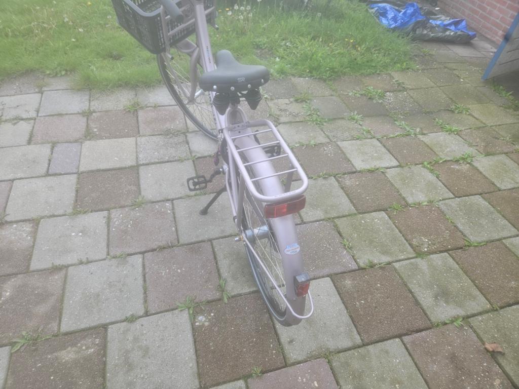 Cortina U4 26 inch meisjesfiets met mand, Fietsen en Brommers, Fietsen | Meisjes, 26 inch of meer, Gebruikt, Velgrem, Ophalen of Verzenden