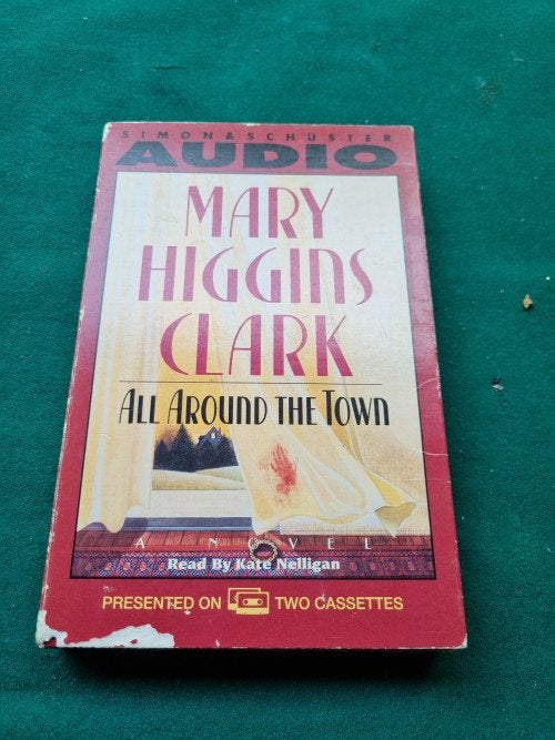 -	Mary higgins clark all around the town, Ophalen of Verzenden