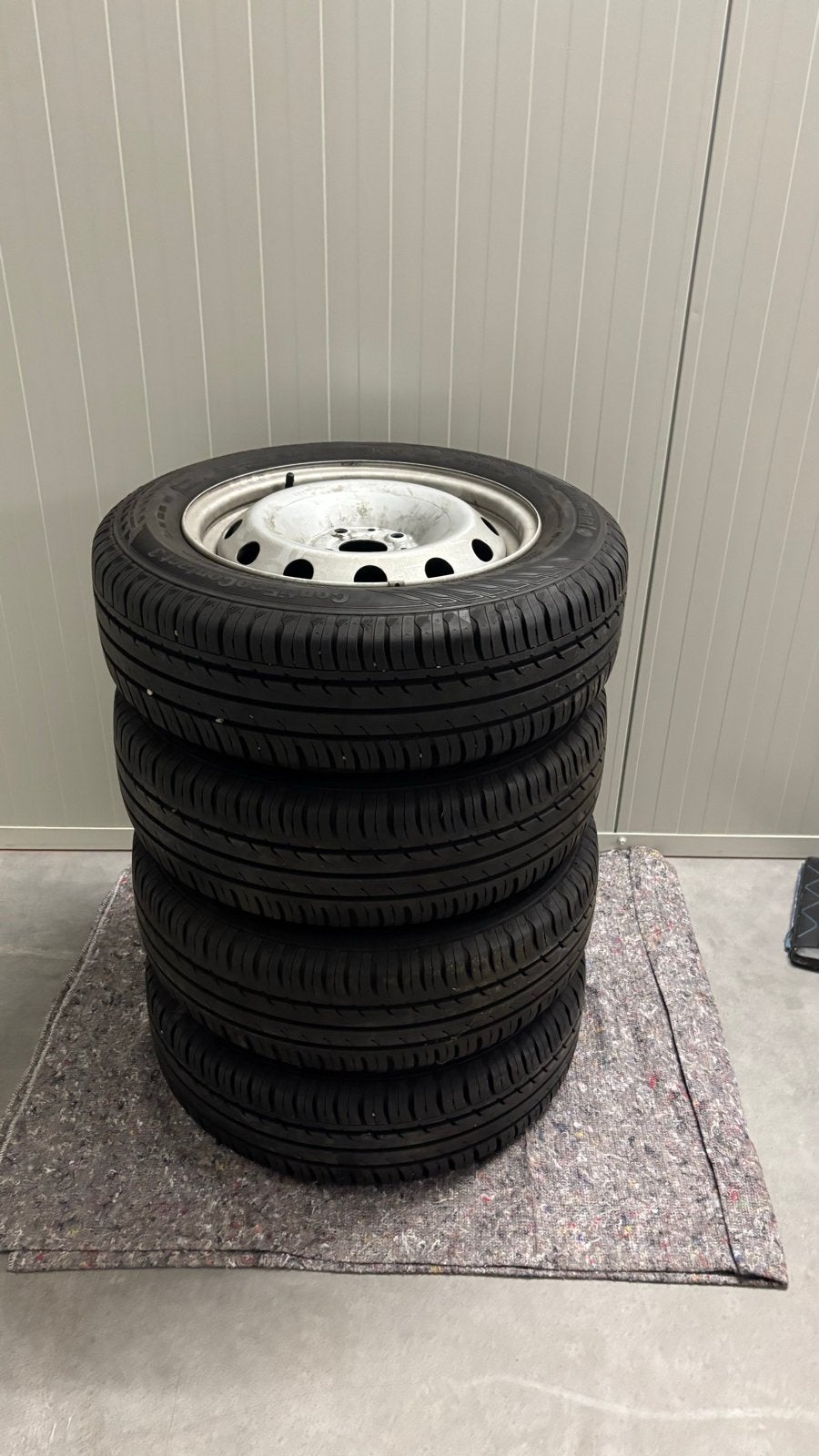 Stalen velgen met Continental 185/65 R15 banden, Auto diversen, Ophalen, Gebruikt