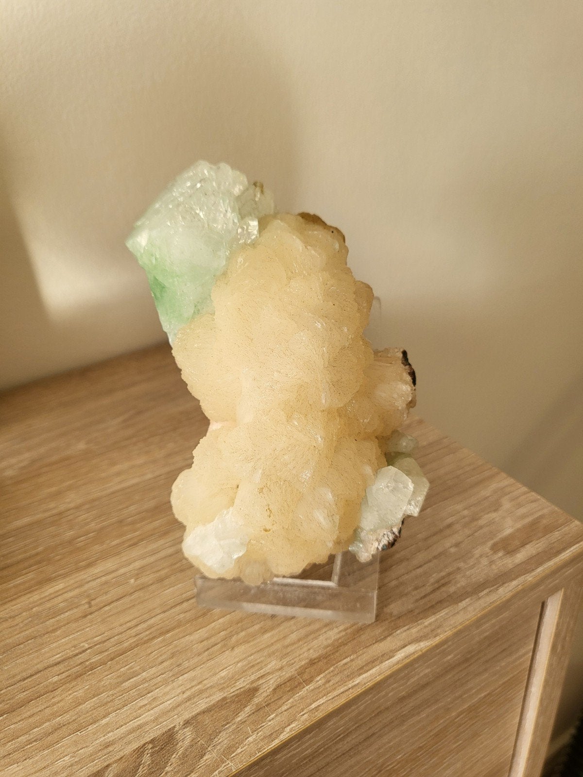 Prachtig Apofylliet en Stilbiet Mineraal Stuk, Verzamelen, Mineralen en Fossielen, Ophalen of Verzenden