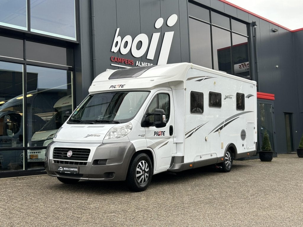 Pilote Reference 730 met levelsysteem, Fiat, Bedrijf, Half-integraal, 7 tot 8 meter