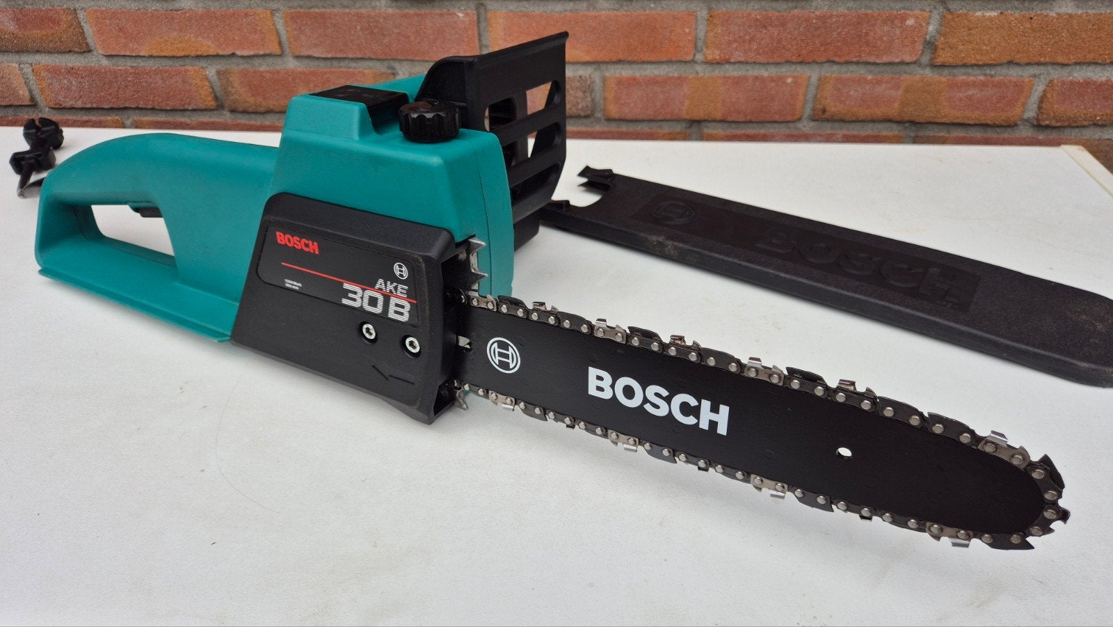 Bosch AKE 30 B elektrische kettingzaag 1200W zgan!, Tuin en Terras, Bosmaaiers, Ophalen, Zo goed als nieuw, Elektrisch