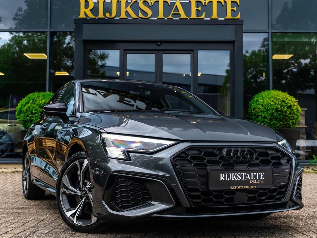 Audi A3 Sportback 45 TFSIe S-line Competition|ACC|18'', Auto's, Audi, Gebruikt, Zwart, 4 cilinders, Hybride Elektrisch/Benzine