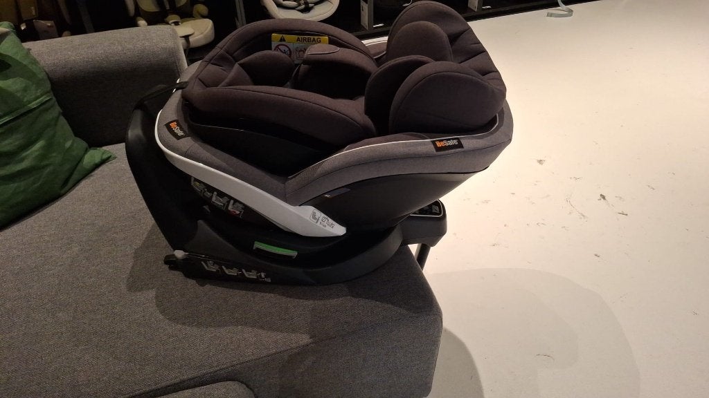 BeSafe iZi Twist B i-Size Baby Autostoeltje Metallic Mélange, Verstelbare rugleuning, Zo goed als nieuw, Isofix, Ophalen