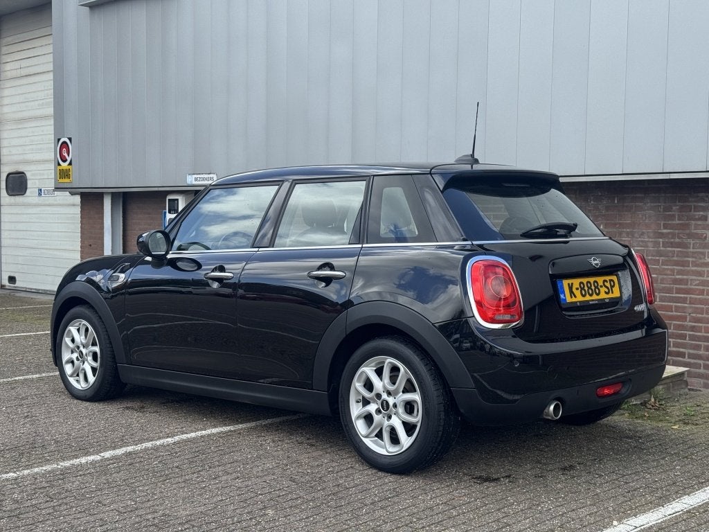 MINI 5-Deurs Automaat | Apple Carplay | 1.5 Cooper Bns Ed., Auto's, Automaat, Gebruikt, Euro 6, Bluetooth
