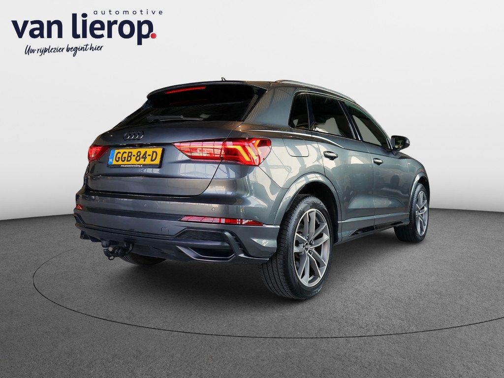 Audi Q3 45 TFSI e S Edition ACC | LED | TREKHAAK | CARPLAY, Auto's, Audi, Automatische klimaatregeling, Gebruikt, 150 pk, Leder en Stof